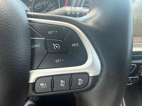 Used 2021 Jeep Compass Trailhawk AWD/4WD image 36