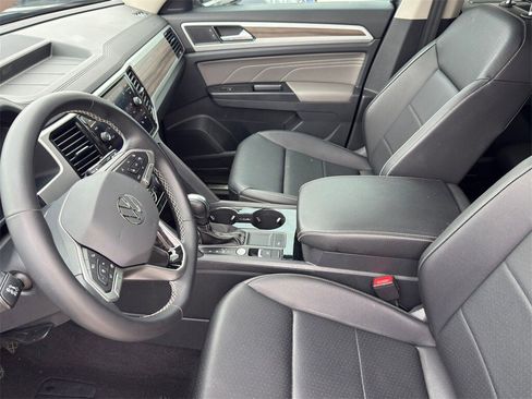 Used 2021 Volkswagen Atlas SEL w/ MDO Package (Bench Seat) image 10