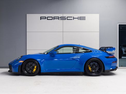 Certified 2025 Porsche 911 GT3 w/ Chrono Package RWD image 2