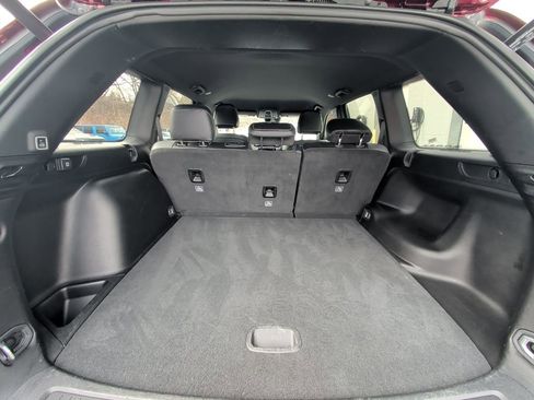 Used 2025 Jeep Grand Cherokee Altitude image 13