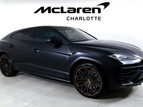 Used 2025 Lamborghini Urus S AWD/4WD image 2