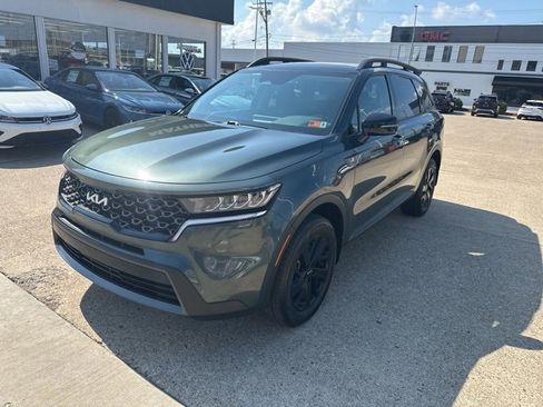 Used 2023 Kia Sorento S w/ Panoramic Sunroof Package image 1