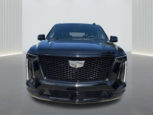 New 2026 Cadillac Escalade ESV Platinum Sport w/ LPO, ONYX Package image 2