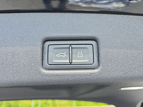 New 2025 Audi Q5 Premium Plus image 13