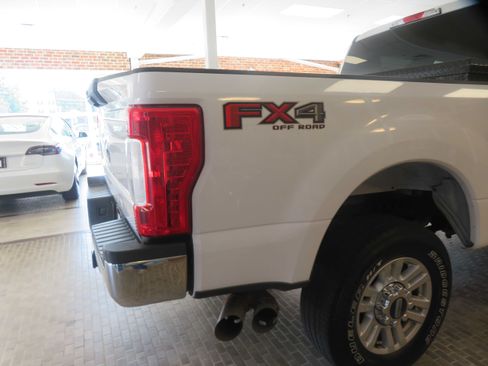 Used 2019 Ford F250 XLT w/ FX4 Off-Road Package AWD/4WD image 63