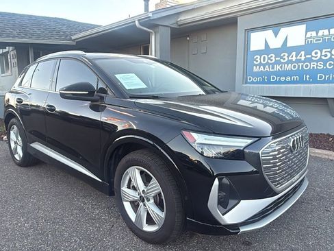 Used 2024 Audi Q4 e-tron Premium Plus w/ Premium Plus image 1