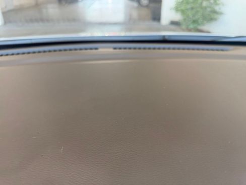Used 2025 Nissan Versa SV FWD image 17