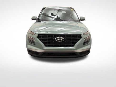 New 2026 Hyundai Venue SE FWD image 2