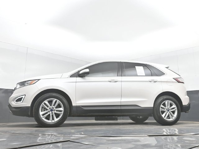 Used 2017 Ford Edge SEL w/ Equipment Group 201A AWD/4WD image 43