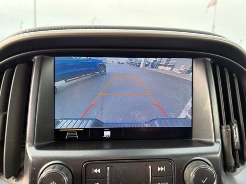 Used 2021 Chevrolet Colorado Z71 w/ Safety Package AWD/4WD image 23