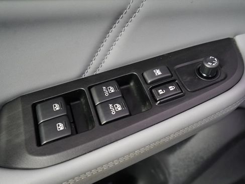 Used 2019 Subaru Outback 2.5i Limited AWD/4WD image 23