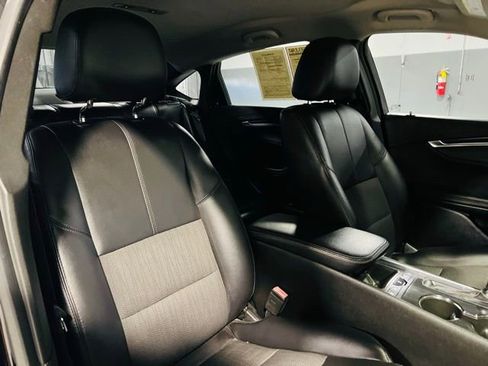 Used 2019 Chevrolet Impala LT w/ LT Convenience Package FWD image 31