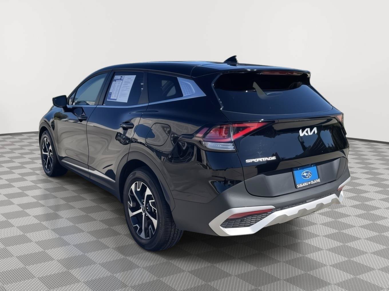 Used 2025 Kia Sportage EX FWD image 10