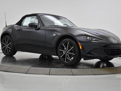 New 2026 MAZDA MX-5 Miata Grand Touring w/ Weather Package RWD image 11