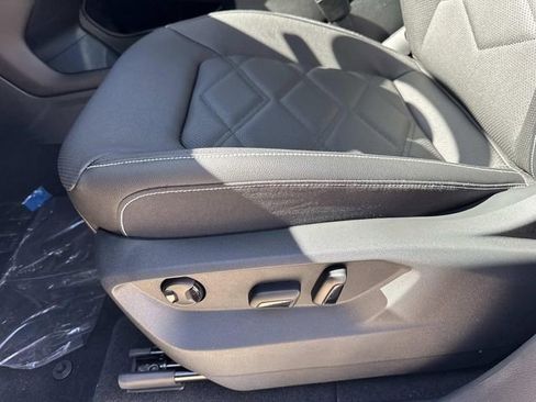 New 2026 Volkswagen Atlas SE image 16