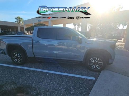 Used 2024 GMC Sierra 1500 AT4 w/ Technology Package AWD/4WD image 7