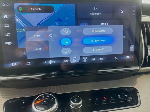 Used 2025 Ford Expedition Active RWD image 18