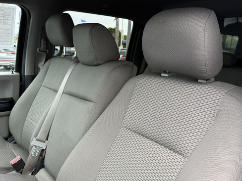 Used 2015 Ford F150 XLT image 14