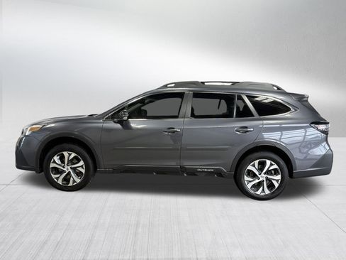 Certified 2022 Subaru Outback Limited image 4
