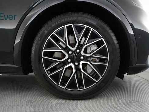 Used 2024 Ford Mustang Mach-E Premium image 19