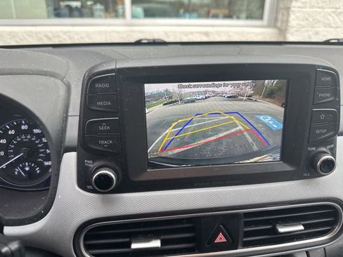 Used 2018 Hyundai Kona SEL image 13