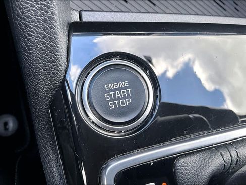 Certified 2023 Kia Sportage X-Line w/ X-Line Premium Package AWD/4WD image 33