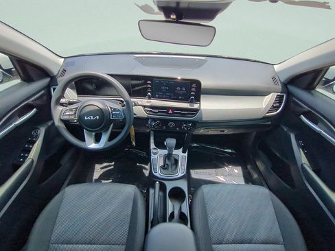 Used 2025 Kia Seltos LX AWD/4WD image 11
