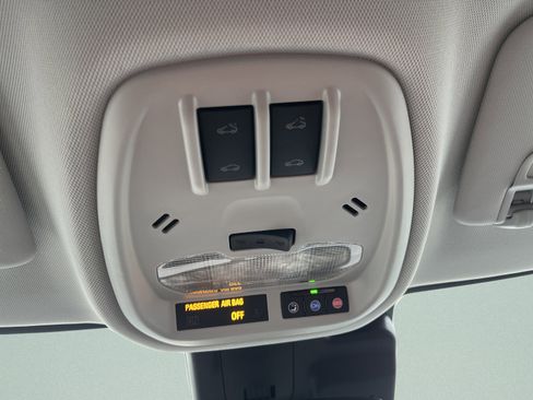 New 2026 Chevrolet Trax LT w/ Sunroof Package image 11