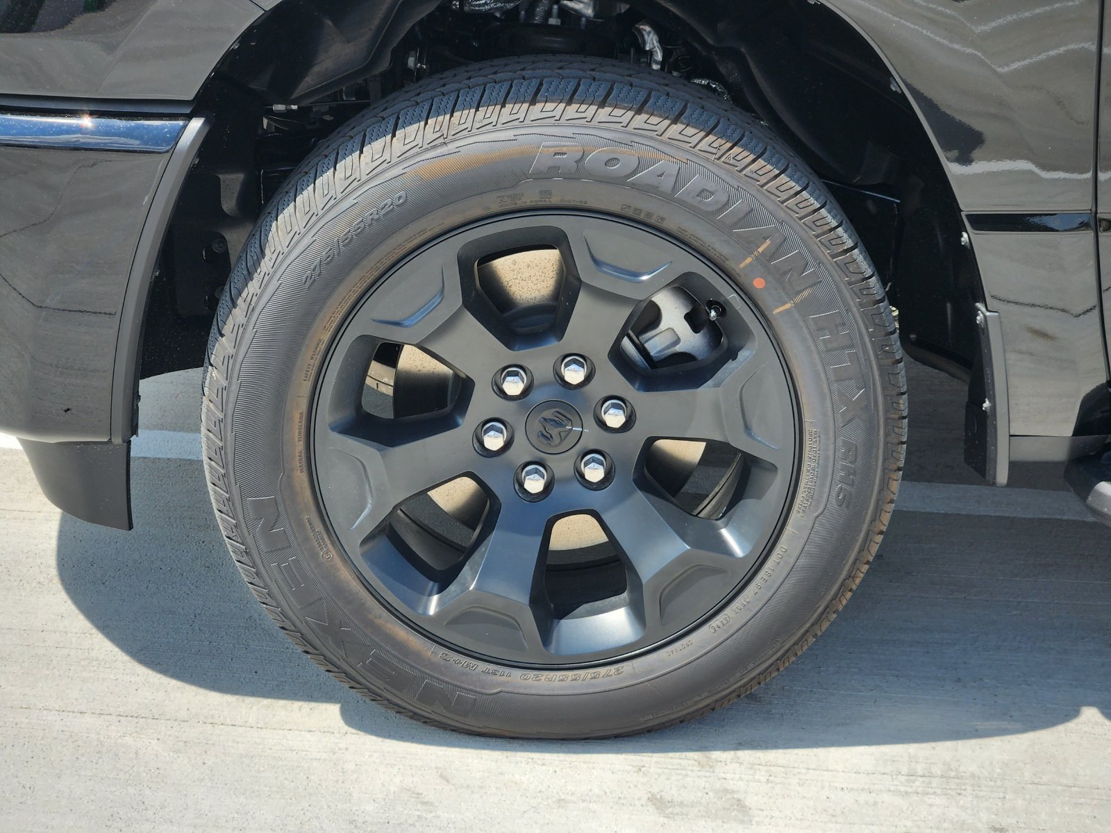 New 2026 RAM 1500 Express AWD/4WD image 11