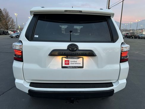 Used 2022 Toyota 4Runner TRD Off-Road Premium w/ Moonroof Package image 4