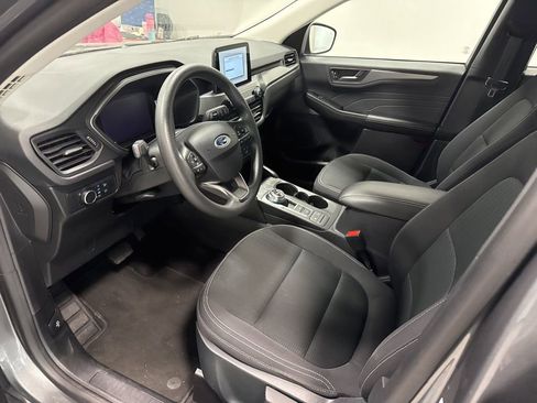 Used 2023 Ford Escape AWD image 3