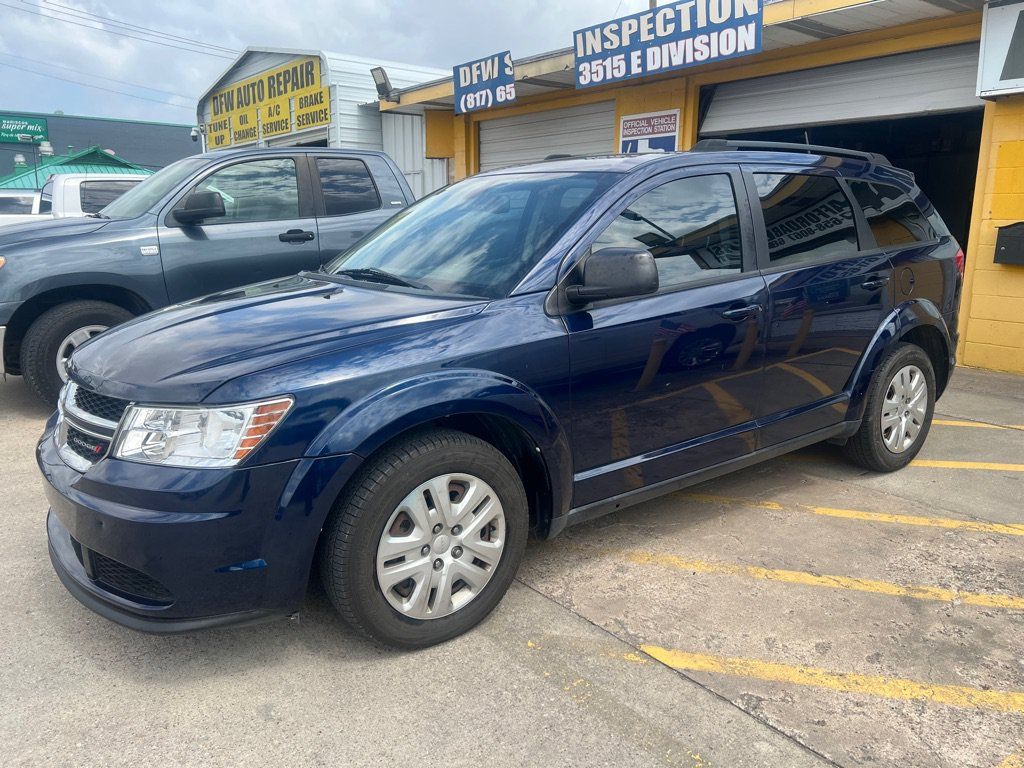 Used 2019 Dodge Journey SE FWD image 4