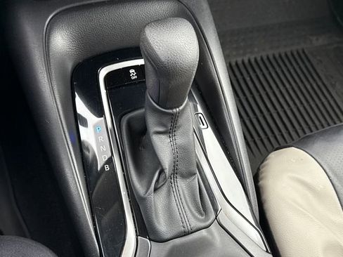 Certified 2024 Toyota Corolla LE image 22