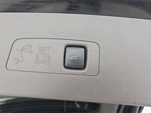 Used 2023 Lincoln Corsair FWD image 32