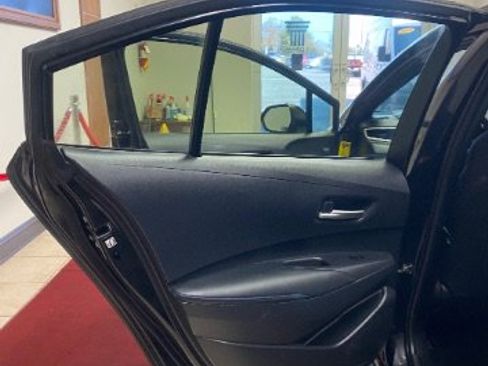 Used 2021 Toyota Corolla SE FWD image 16