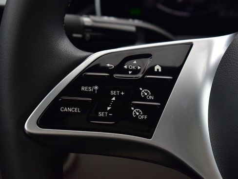 Certified 2025 Mercedes-Benz C 300 4MATIC Sedan image 17