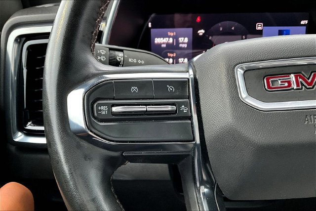 Used 2024 GMC Canyon AT4 w/ AT4 Premium Package AWD/4WD image 12