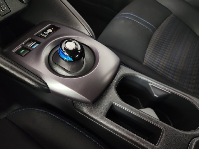 Used 2025 Nissan Leaf S FWD image 30
