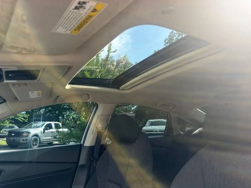 Used 2025 Honda Accord SE image 12
