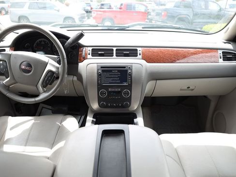 Used 2007 GMC Sierra 2500 SLT w/ Convenience Package AWD/4WD image 17
