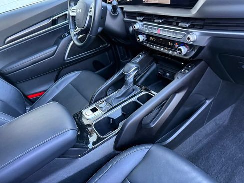 Used 2025 Kia Telluride S AWD/4WD image 46