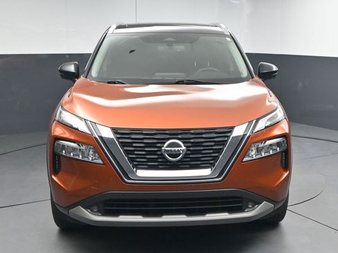 Used 2021 Nissan Rogue SL w/ Premium Package FWD image 2