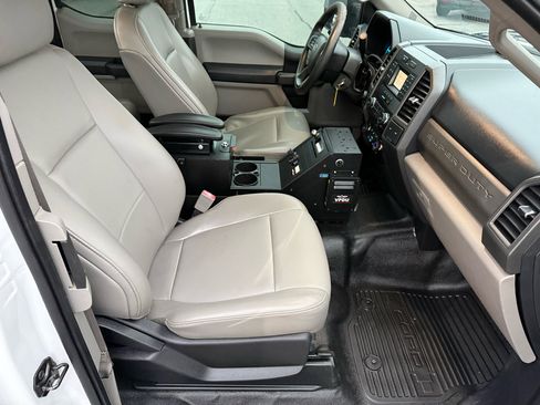 Used 2019 Ford F250 XL w/ Power Equipment Group image 15