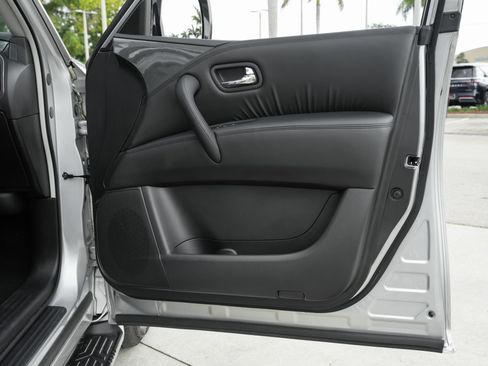 Used 2023 Nissan Armada SV w/ Cargo Package AWD/4WD image 39