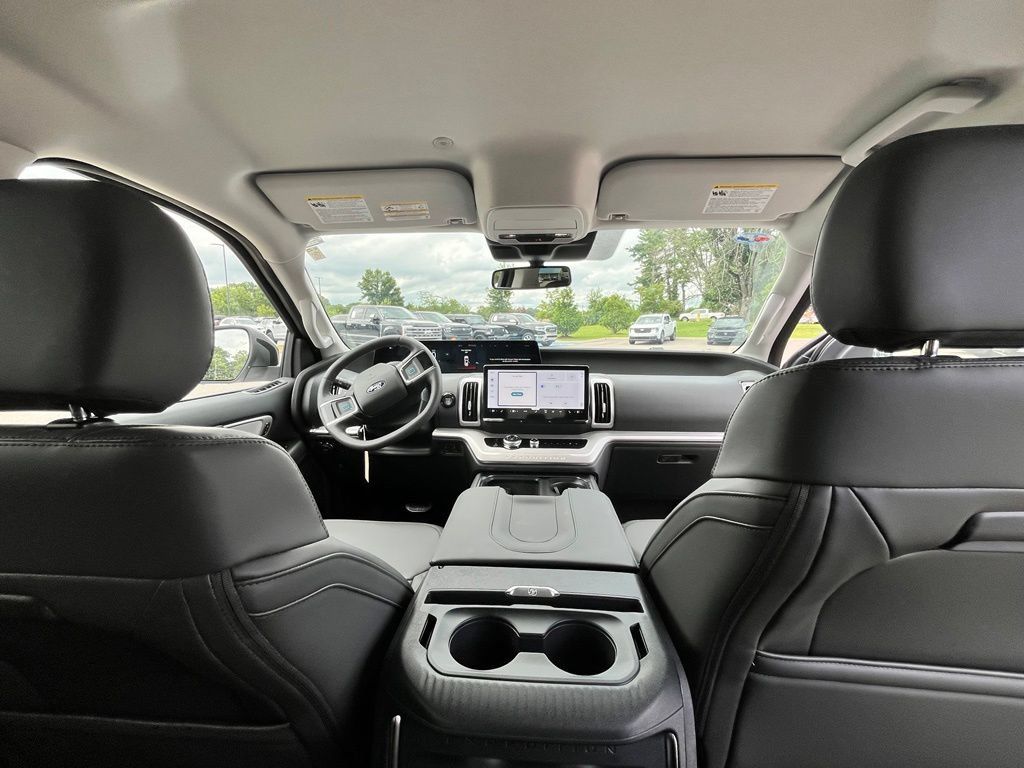 New 2027 Ford Expedition Active AWD/4WD image 13