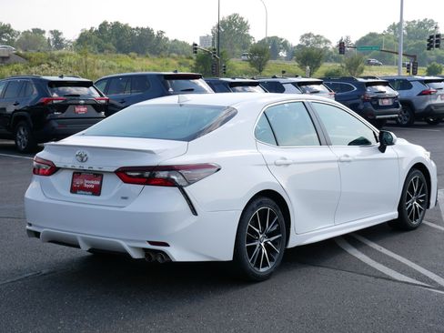Certified 2023 Toyota Camry SE FWD image 7