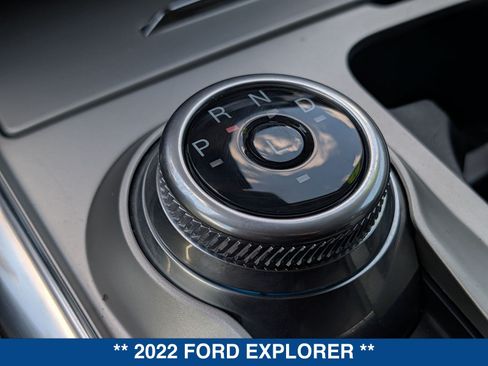 Certified 2022 Ford Explorer XLT w/ Equipment Group 202A RWD image 34