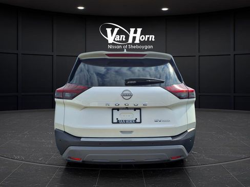 Used 2023 Nissan Rogue SV AWD/4WD image 8