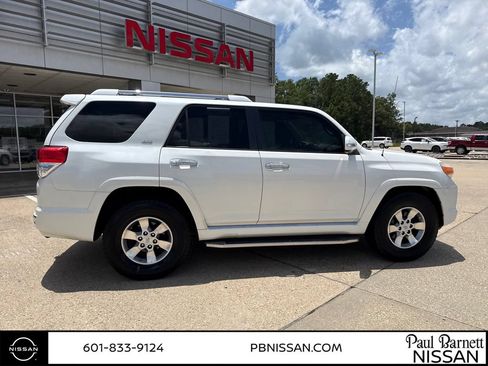 Used 2011 Toyota 4Runner SR5 RWD image 5