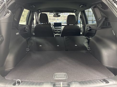 New 2026 Jeep Compass Latitude AWD/4WD image 33